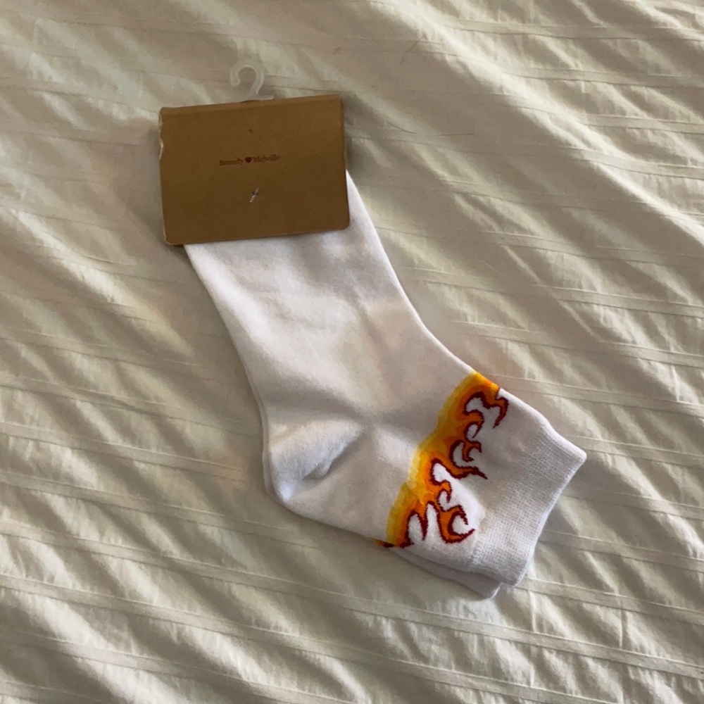🚫sold on curtsy🚫 NWT Brandy Melville Flame socks